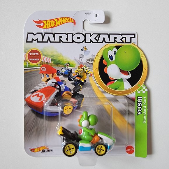 Hot Wheels Die-Cast Mario Kart Yoshi Standard Kart, new - Picture 1 of 3